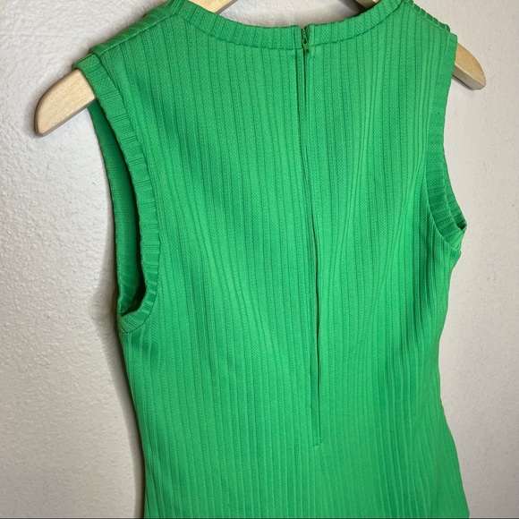 Vintage 70s Retro Bright Green Ribbed Knit Sleeveless Top - Picture 6 of 6